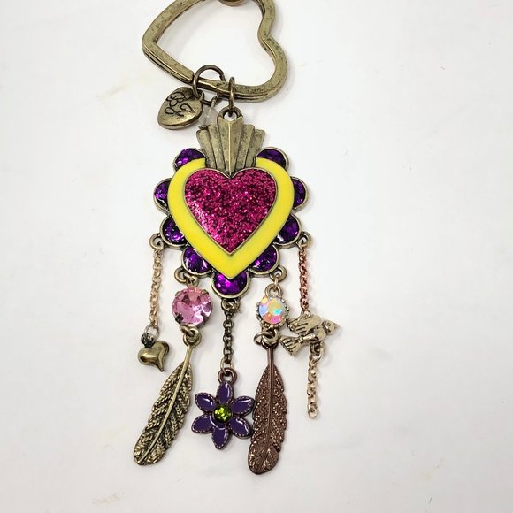 Betsey Johnson Sacred Heart Keychain / Bag Charm - Picture 1 of 4